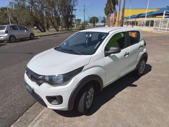 FIAT MOBI 1.0 EVO FLEX LIKE. MANUAL FIAT MOBI 1.0 EVO FLEX LIKE. MANUAL
